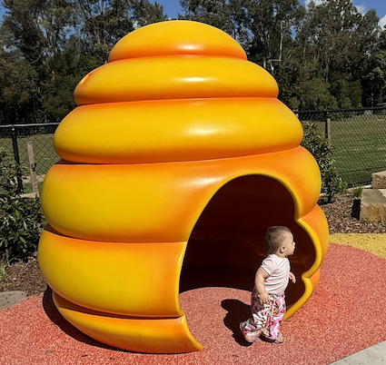 Jungle Play Beehive